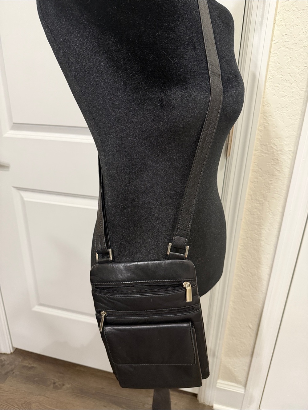 Biacci Classic Black Leather Crossbody with Front Pocket